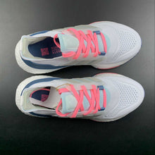 Cargar imagen en el visor de la galería, Adidas UltraBoost 22 White Dark Blue GX5929