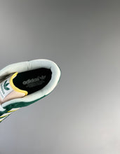 Cargar imagen en el visor de la galería, Adidas Centennial 85 Low “College Green Cream” FZ5880