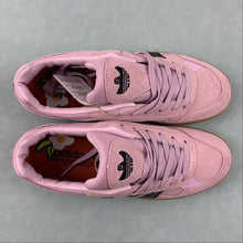 Cargar imagen en el visor de la galería, Adidas Aloha Super x Mark Gonzales One Black Eye Light Orchid Core Black Gum HQ2032