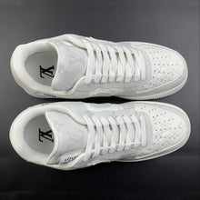 Cargar imagen en el visor de la galería, Louis Vuitton Trainer Snaker x Air Force 1 White LK0238