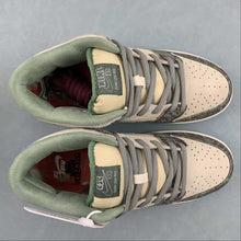 Cargar imagen en el visor de la galería, SB Dunk Low Crenshaw Skate Club Beige Multi-Color Blue FN4193-100