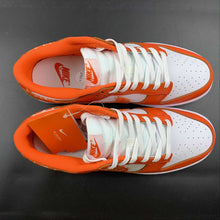 Cargar imagen en el visor de la galería, SB Dunk Low Essential Orange Paisley White DH4401-103