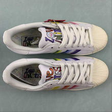 Cargar imagen en el visor de la galería, Adidas Superstar Pride Love Unites GW2415