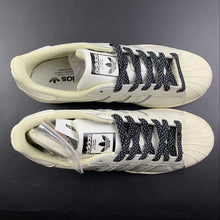 Cargar imagen en el visor de la galería, Adidas Superstar Beige Black 3M x Reigning Champ HQ0569