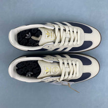 Cargar imagen en el visor de la galería, Adidas Samba OG Night Indigo Cream White Gold Metallic IG1968
