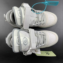 Cargar imagen en el visor de la galería, Adidas Forum Low “Last Forum” x Bad Bunny