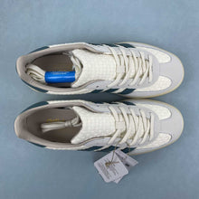 Cargar imagen en el visor de la galería, Adidas Gazelle Indoor Cream White Preloved Teal Wonder White JR3837
