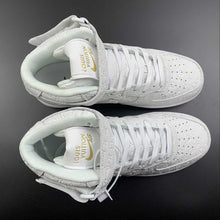 Cargar imagen en el visor de la galería, Air Force 1 07 Mid X Louis Vuitton White LD0212