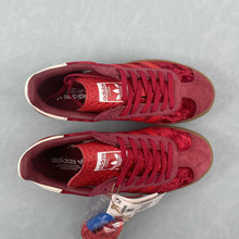 Cargar imagen en el visor de la galería, Adidas Gazelle Bold Bright Red Velvet IG4388
