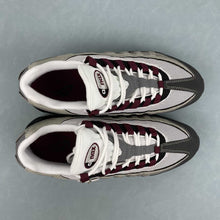 Cargar imagen en el visor de la galería, Air Max 95 Dark Beetroot Black Dark Beetroot Pearl Grey DQ9001-001
