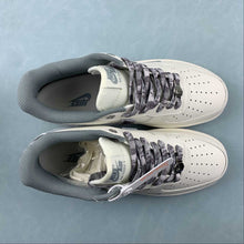 Cargar imagen en el visor de la galería, Air Force 1 07 Low BAPE White Gray PF9055-760