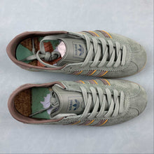 Cargar imagen en el visor de la galería, Adidas Bermuda Green Brown Yellow ID2782