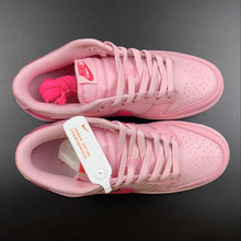 Cargar imagen en el visor de la galería, SB Dunk Low PS Triple Pink DH9756-600