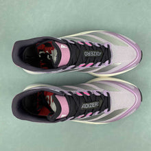 Cargar imagen en el visor de la galería, Adizero Boston 13 Powder Plum Silver Metallic Shock Pink JS4955