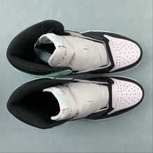 Cargar imagen en el visor de la galería, Air Jordan 1 Retro High OG NRG White Igloo Black 861428 100