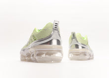 Cargar imagen en el visor de la galería, Air VaporMax 360 Barely Volt CQ4538-700