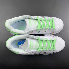Cargar imagen en el visor de la galería, Adidas Superstar Cloud White Green HO5668