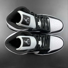 Cargar imagen en el visor de la galería, Air Jordan 1 Mid Panda Black White DV0991-101