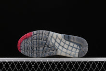 Cargar imagen en el visor de la galería, Air Max 1 Sketch To Shelf University Red White CJ4286-101