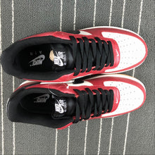 Cargar imagen en el visor de la galería, Air Force 1 Low Red Black White Gum 820266-600