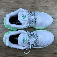 Cargar imagen en el visor de la galería, Adidas Day Jogger Boost Cloud White Green FW4848