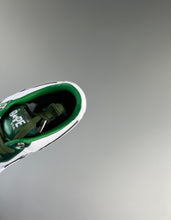 Cargar imagen en el visor de la galería, BAPE STA Patent Leather White Green