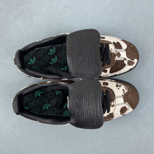 Cargar imagen en el visor de la galería, Adidas Samba LT Core Black Lucid Blue Gold Metallic JS3930