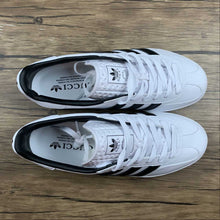 Cargar imagen en el visor de la galería, Adidas x Gucci Gazelle White Black