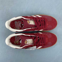 Cargar imagen en el visor de la galería, Adidas Gazelle Bold Year of the Snake JQ5977