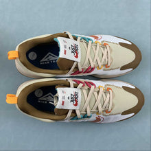 Cargar imagen en el visor de la galería, Nike Juniper Trail 2 NN Sanddrift Safety Orange Ale Brown FD4323-181