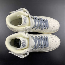 Cargar imagen en el visor de la galería, Air Force 1 07 Mid Beige Dark White Gray BY6899-691