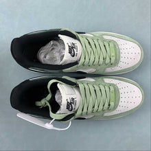 Cargar imagen en el visor de la galería, Air Force 1 07 Low Black Green White LF8989-333