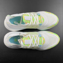 Cargar imagen en el visor de la galería, Adidas UltraBoost 22 White Green