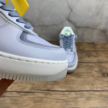 Cargar imagen en el visor de la galería, Air Force 1 Shadow SE World Indigo Ghost Summit White CK6561-001