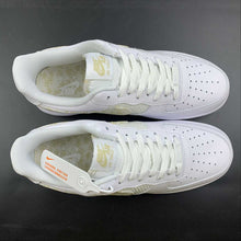 Cargar imagen en el visor de la galería, Air Force 1 Low Flower Swoosh White Gold DO9458-100