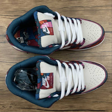 Cargar imagen en el visor de la galería, SB Dunk Low Parra 2021 Fire Pink Gym Red Mocha Royal Blue DH7695-600