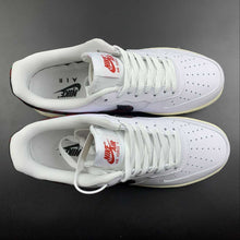 Cargar imagen en el visor de la galería, Air Force 1 07 LV8 Plaid Tartan White University Red DV0789-100