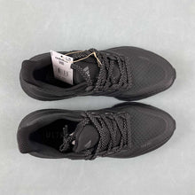 Cargar imagen en el visor de la galería, Adidas Ultraboost Light C.RDY Core Black HP6414
