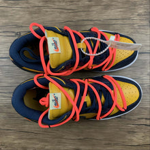 Cargar imagen en el visor de la galería, Dunk Low LTHR OW FUTURA Dk.Blue Yellow CT0856-700