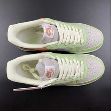 Cargar imagen en el visor de la galería, Air Force 1 07 Low Grey Grass Green Reddish Brown DG2296 015