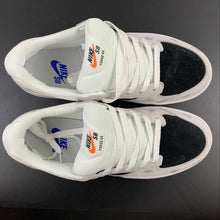 Cargar imagen en el visor de la galería, SB Force 58 Gray and Black Cashew Flower 942237-1001