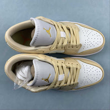 Cargar imagen en el visor de la galería, Air Jordan 1 Low Team Gold White DC0774-170