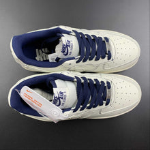 Cargar imagen en el visor de la galería, Undefeated x Air Force 1 Low Beige Dark Blue UN1315-800