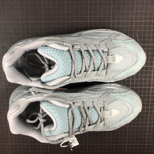Cargar imagen en el visor de la galería, Adidas Yeezy Boost 700 V2 Inerti FW2549