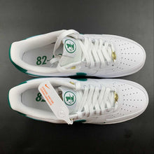 Cargar imagen en el visor de la galería, Air Force 1 Low Sail Malachite White Gold Metallic DQ7658-101