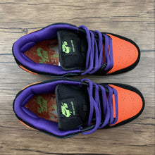 Cargar imagen en el visor de la galería, SB Dunk Low Pro Night Of Mischief Court Purple Volt Black Total Orange BQ6817-006