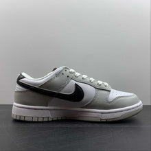 Cargar imagen en el visor de la galería, SB Dunk Low Lottery Pale Ivory Black Malachite Pale Ivory DR9654-001
