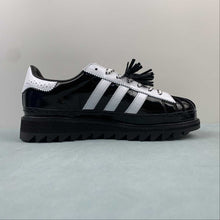 Cargar imagen en el visor de la galería, Clot x Adidas Superstar Core Black Cloud White IH3131