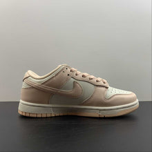 Cargar imagen en el visor de la galería, SB Dunk Low Sail Orange Pearl White DD1503-102