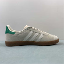 Cargar imagen en el visor de la galería, Adidas Gazelle Indoor Wonder White Green Gum IF3235